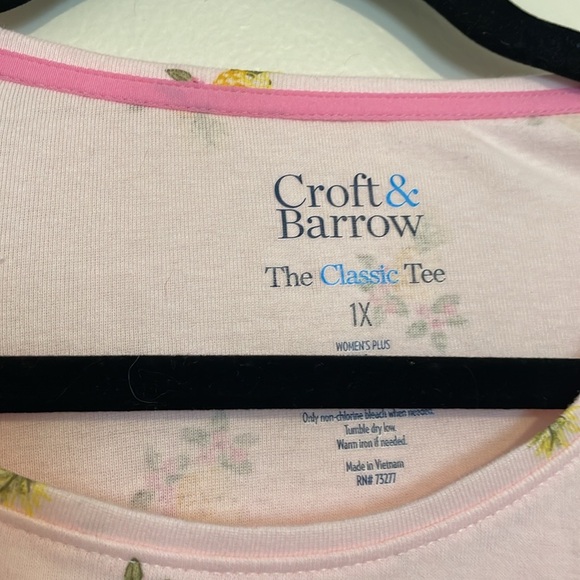 Croft & Barrow | The Classic Tee Floral Pink Short Sleeve Shirt - Picture 3 of 5